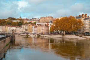 BTS Banque à Lyon : écoles, alternance et débouchés 2025